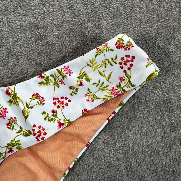 NWT! J.Crew Re-Imagined Curved-Waist Cheeky Bikini Bottom Cloud Meadow - Picture 3 of 7